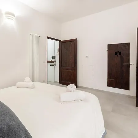Casa San Martino In The Feel Of The Middle Age Apartment *